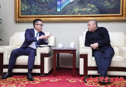 人民日報(bào)社江蘇分社社長賀廣華接見綠葉董事長徐建成