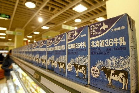 我國防范口蹄疫禁日本奶粉入境3月產(chǎn)牛乳在售