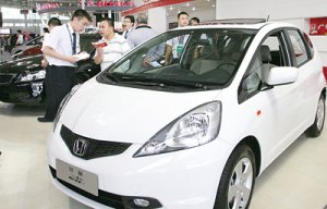 上半年“人等車” 下半年也許“車等人”