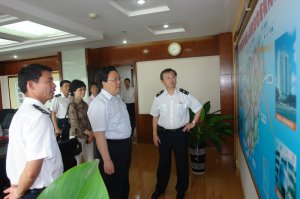 國家質(zhì)檢總局黨組成員、國家標(biāo)準(zhǔn)委主任紀(jì)正昆在海南檢查工作